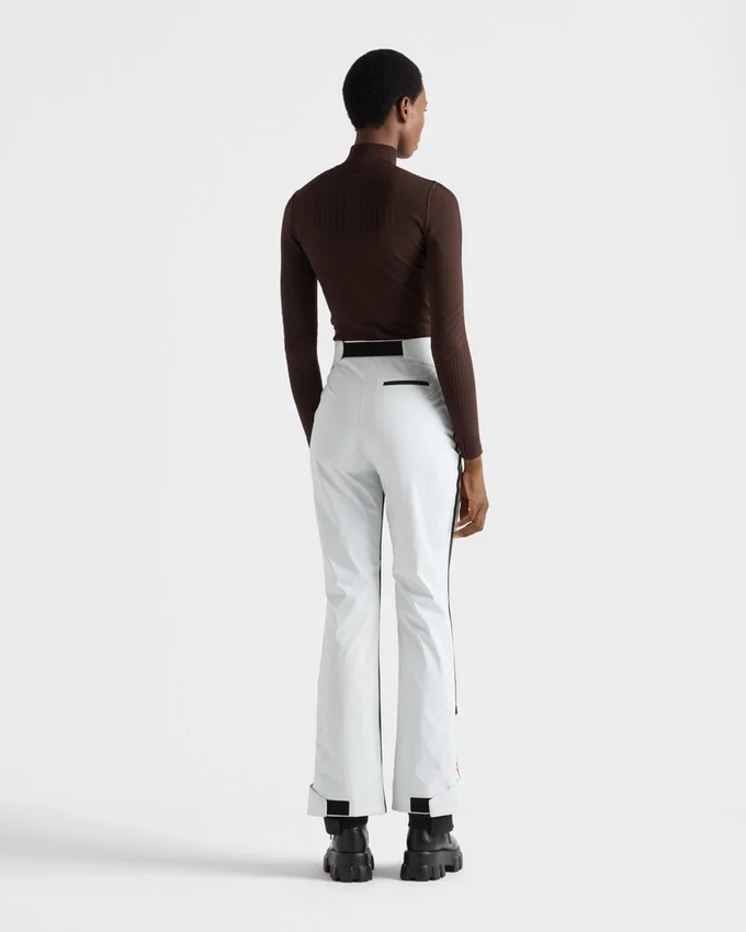 Jersey de cuello alto de Re-Nylon Jersey de cuello alto de Re-Nylon