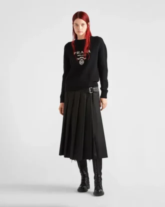 Jersey de cuello redondo con logotipo de Prada en cachemira y lana