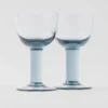 Juego de dos copas de vino blanco de cristal – Plinth Juego de dos copas de vino blanco de cristal – Plinth
