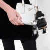 Llavero con forma de robot de piel Saffiano Llavero con forma de robot de piel Saffiano