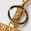 Llavero de piel Saffiano y metal Llavero de piel Saffiano y metal