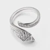 Mini anillo Eternal Gold Snake en oro blanco y diamantes Mini anillo Eternal Gold Snake en oro blanco y diamantes