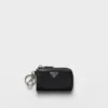 Mini bolsa de piel Saffiano con llavero Mini bolsa de piel Saffiano con llavero