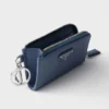 Mini bolsa de piel Saffiano con llavero Mini bolsa de piel Saffiano con llavero