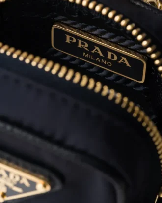 Mini-bolsa Prada Re-Edition 1978 Re-Nylon con llavero