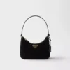 Mini bolso de ante Prada Re-Edition 2005 Mini bolso de ante Prada Re-Edition 2005