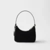 Mini bolso de ante Prada Re-Edition 2005 Mini bolso de ante Prada Re-Edition 2005