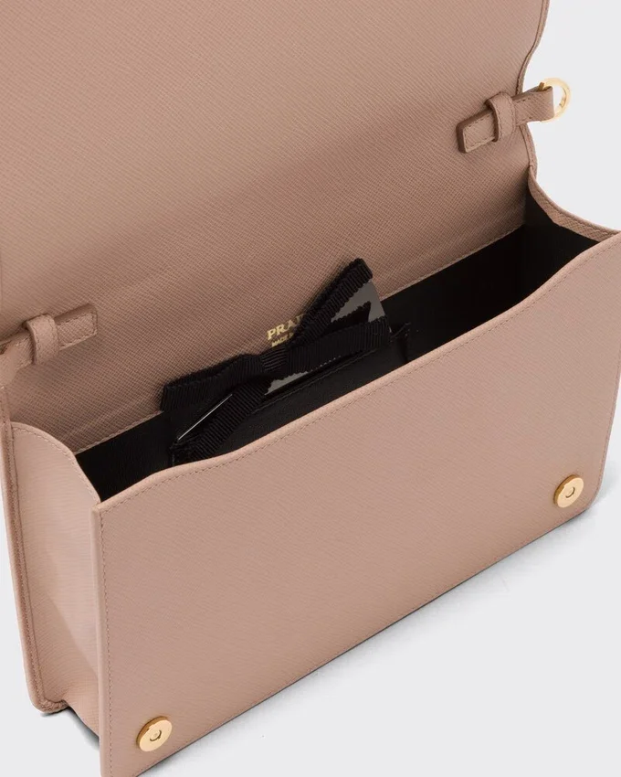 Mini bolso de piel Saffiano Mini bolso de piel Saffiano
