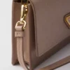 Mini bolso de piel Saffiano Mini bolso de piel Saffiano