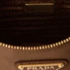 Mini bolso Prada Re-Edition 2005 de nubuck y piel Saffiano Mini bolso Prada Re-Edition 2005 de nubuck y piel Saffiano