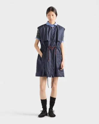 Minivestido ligero y sin mangas de Re-Nylon