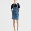 Minivestido tipo peto de denim Minivestido tipo peto de denim
