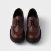 Mocasines de cuero con cordones Mocasines de cuero con cordones