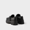 Mocasines de piel con tachuelas Monolith Mocasines de piel con tachuelas Monolith
