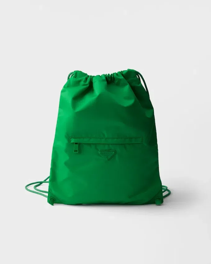 Mochila con cordón de Re-Nylon Mochila con cordón de Re-Nylon