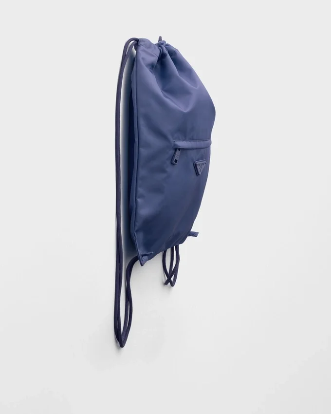 Mochila con cordón de Re-Nylon Mochila con cordón de Re-Nylon