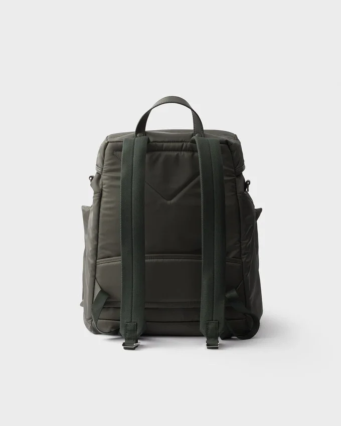 Mochila de Re-Nylon y piel Mochila de Re-Nylon y piel
