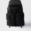 Mochila de Re-Nylon y piel Saffiano Mochila de Re-Nylon y piel Saffiano