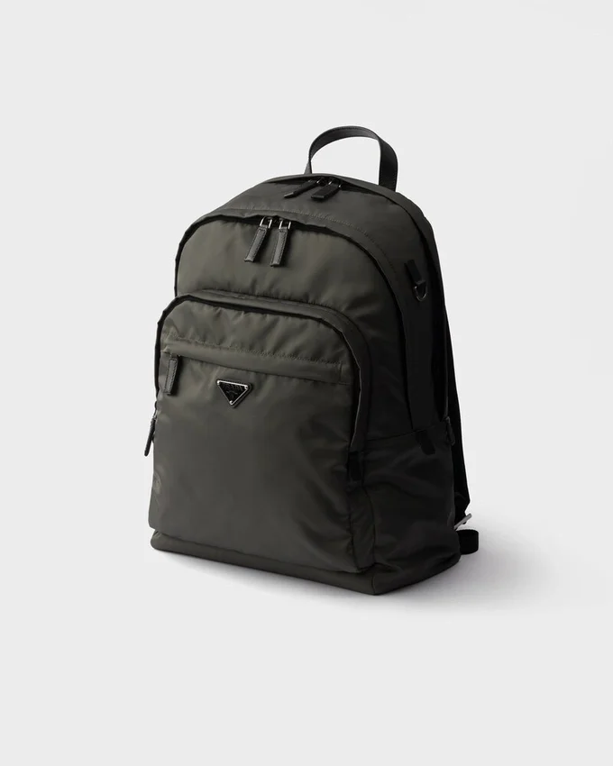 Mochila de Re-Nylon y piel Saffiano Mochila de Re-Nylon y piel Saffiano