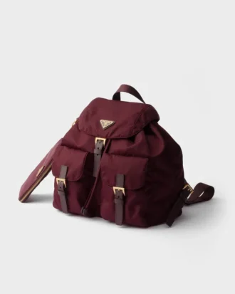 Mochila mediana de Re-Nylon con bolsillo