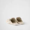Mules de cuero con flecos Shuffle Mules de cuero con flecos Shuffle