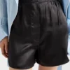 Pantalones cortos de satén de estilo vintage