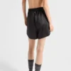 Pantalones cortos de satén de estilo vintage