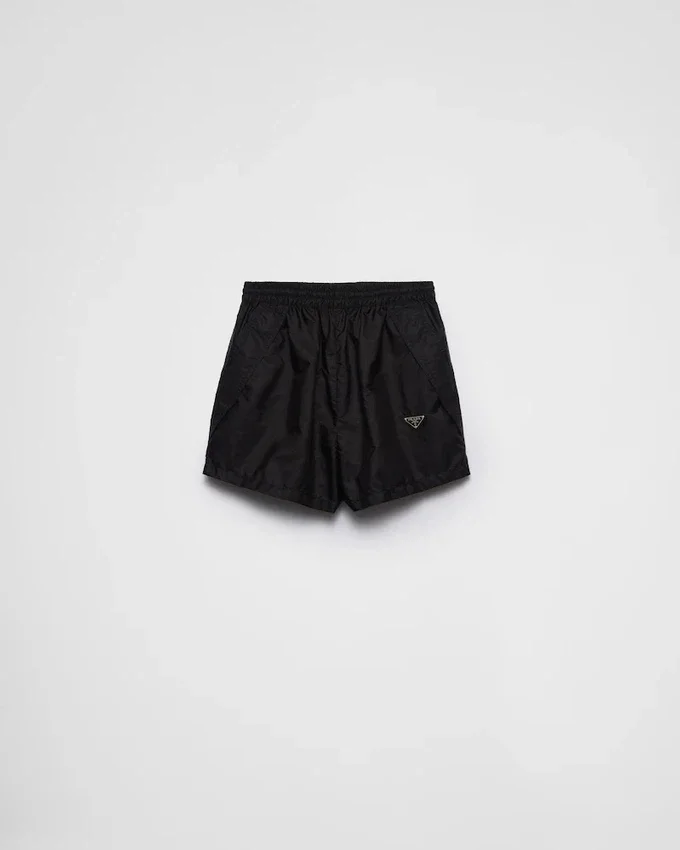 Pantalones cortos ligeros de Re-Nylon Pantalones cortos ligeros de Re-Nylon