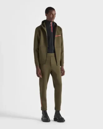 Pantalones de chándal de tejido técnico con costuras selladas térmicamente