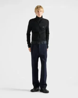 Pantalones de lana con detalles técnicos