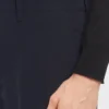 Pantalones de tejido técnico ligeramente elástico Pantalones de tejido técnico ligeramente elástico