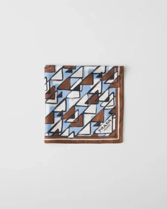 Pañuelo de sarga de seda estampado 55