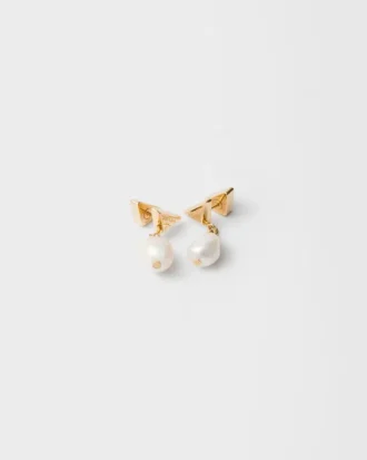 Pendientes de metal con perlas
