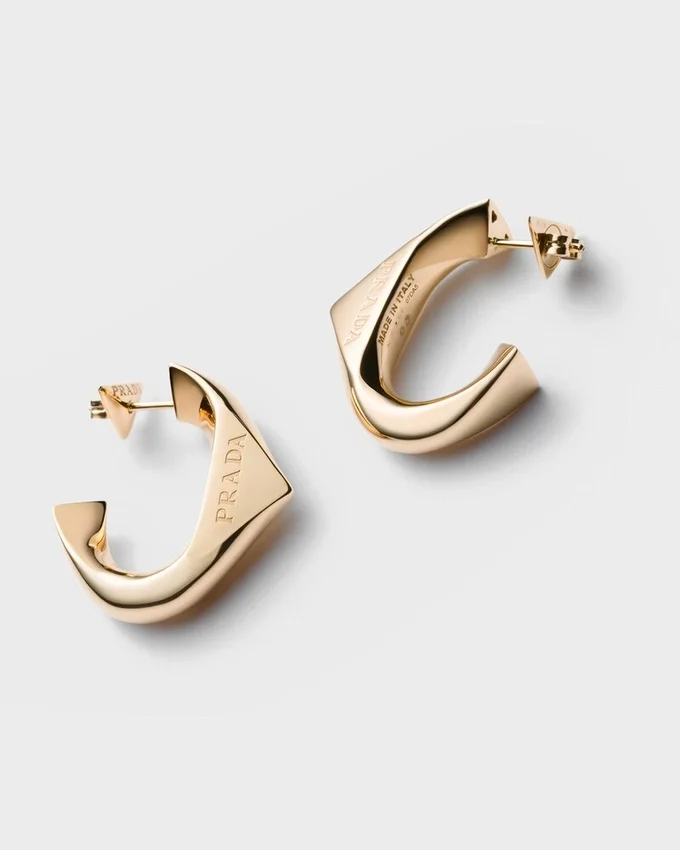Pendientes pequeños Eternal Gold en oro amarillo Pendientes pequeños Eternal Gold en oro amarillo