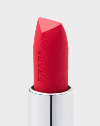 Pintalabios Prada Monochrome Hyper Matte – R26 – Lava Pintalabios Prada Monochrome Hyper Matte – R26 – Lava