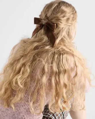 Pinza para el pelo de ante