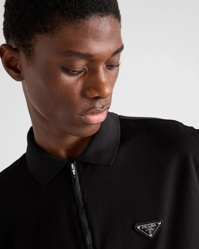 Polo Piqua con detalles de Re-Nylon Polo Piqua con detalles de Re-Nylon