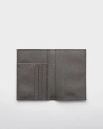 Portapasaportes de piel Saffiano Portapasaportes de piel Saffiano