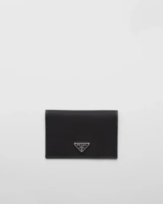 Portapasaportes de Re-Nylon y piel Saffiano