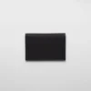 Portapasaportes de Re-Nylon y piel Saffiano Portapasaportes de Re-Nylon y piel Saffiano
