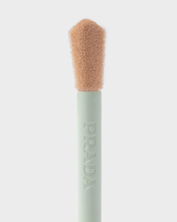 Prada Conceal Prada Conceal
