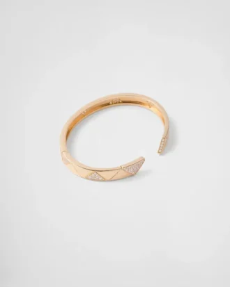 Pulsera rígida Eternal Gold en oro amarillo con diamantes pavé