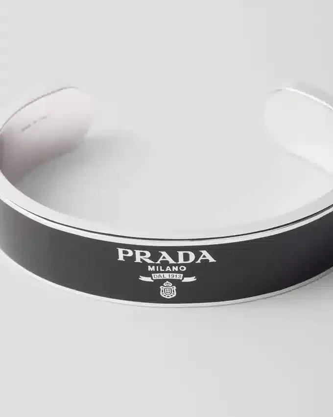 Pulsera tipo brazalete de plata Pulsera tipo brazalete de plata