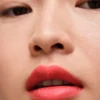 Recambio de barra de labios Soft Matte de Prada Monochrome – O177 – Flamingo Recambio de barra de labios Soft Matte de Prada Monochrome – O177 – Flamingo
