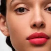 Recambio de barra de labios Soft Matte de Prada Monochrome – R128 – Granato Recambio de barra de labios Soft Matte de Prada Monochrome – R128 – Granato