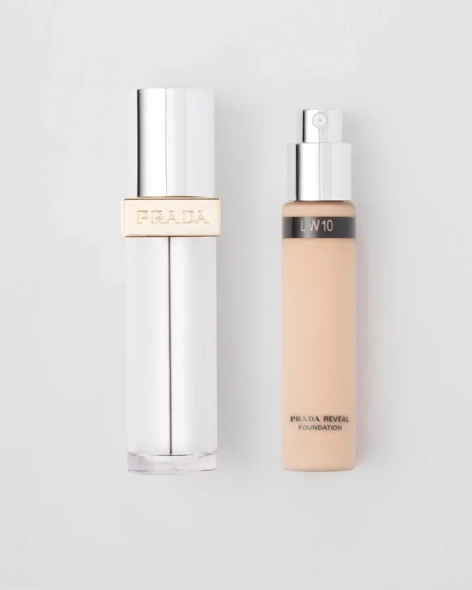 Recambio de la base de maquillaje Prada Reveal Skin Optimizing Foundation – Lw10 – Light Warm Recambio de la base de maquillaje Prada Reveal Skin Optimizing Foundation – Lw10 – Light Warm