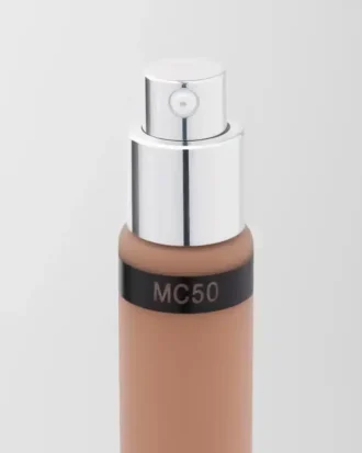 Recambio de la base de maquillaje Prada Reveal Skin Optimizing Foundation – MC50 – Tono medio frío