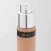 Recambio de la base de maquillaje Prada Reveal Skin Optimizing Foundation – Mn40 – Neutro medio