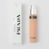 Recambio de la base de maquillaje Prada Reveal Skin Optimizing Foundation – Mn40 – Neutro medio