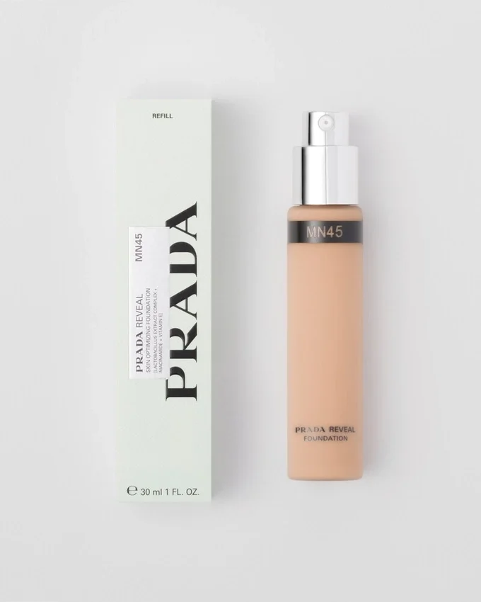 Recambio de la base de maquillaje Prada Reveal Skin Optimizing Foundation – Mn45 – Neutro medio Recambio de la base de maquillaje Prada Reveal Skin Optimizing Foundation – Mn45 – Neutro medio